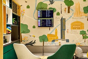 Holiday Inn Manchester Airport by IHG