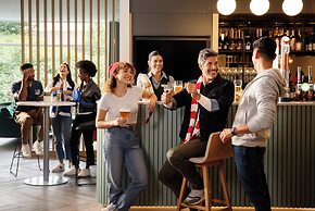 Holiday Inn Manchester Airport by IHG