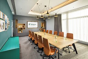 Holiday Inn Manchester Airport by IHG