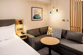 Holiday Inn Manchester Airport by IHG