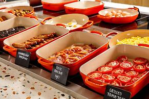 Holiday Inn Manchester Airport by IHG