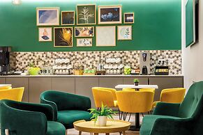 Holiday Inn Manchester Airport by IHG