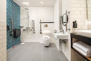 Holiday Inn Manchester Airport by IHG