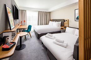 Holiday Inn Manchester Airport by IHG