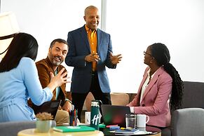 Holiday Inn Manchester Airport by IHG