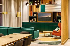 Holiday Inn Manchester Airport by IHG