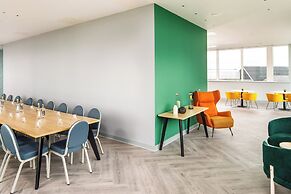 Holiday Inn Manchester Airport by IHG