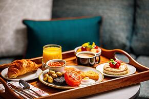 Holiday Inn Manchester Airport by IHG