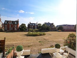 Sandpiper Court
