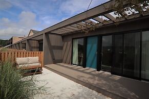 The Shoals Suites and Slips