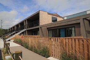 The Shoals Suites and Slips