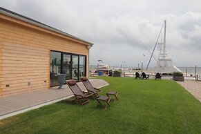 The Shoals Suites and Slips