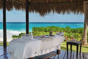 The Westin Cancun Resort Villas & Spa