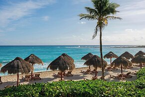 The Westin Cancun Resort Villas & Spa