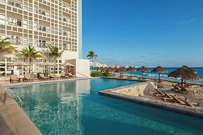 The Westin Cancun Resort Villas & Spa