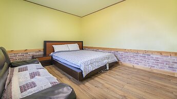 Pocheon Bomulsum Pension