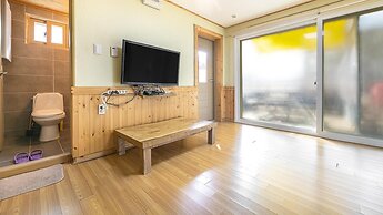 Pocheon Bomulsum Pension