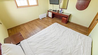 Pocheon Bomulsum Pension