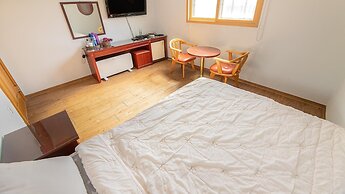 Pocheon Bomulsum Pension