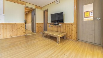 Pocheon Bomulsum Pension