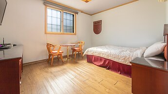 Pocheon Bomulsum Pension