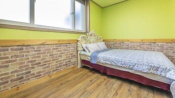 Pocheon Bomulsum Pension