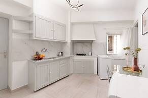 Salt and Sun Apartments by Konnect, Kaminaki Beach