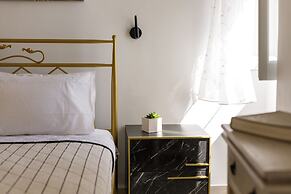 Salt and Sun Apartments by Konnect, Kaminaki Beach