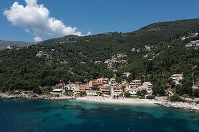 Salt and Sun Apartments by Konnect, Kaminaki Beach