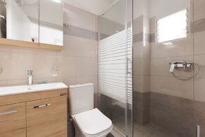 Salt and Sun Apartments by Konnect, Kaminaki Beach