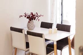 Salt and Sun Apartments by Konnect, Kaminaki Beach