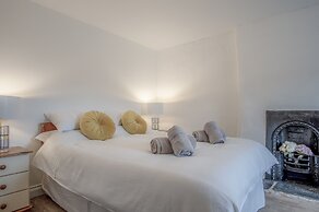 Brook Cottage Green - 2 Bedroom - Dale