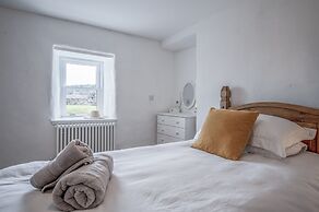 Brook Cottage Green - 2 Bedroom - Dale