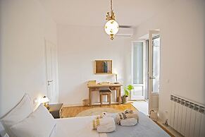 Quartano Paros Residence