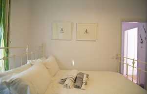 Quartano Paros Residence