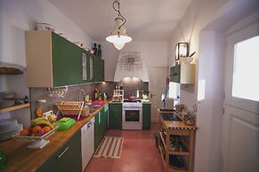 Quartano Paros Residence