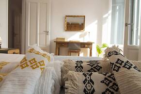 Quartano Paros Residence