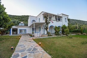 Yalıyanı Pansiyon
