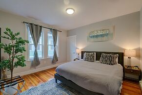 Spacious 2bd 1ba Free Parking 3D Tour