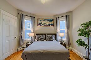 Spacious 2bd 1ba Free Parking 3D Tour