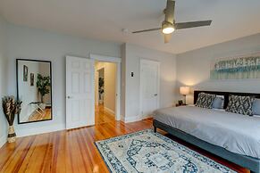 Spacious 2bd 1ba Free Parking 3D Tour