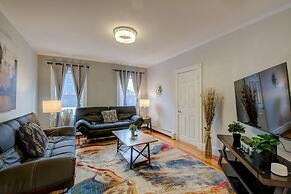 Spacious 2bd 1ba Free Parking 3D Tour