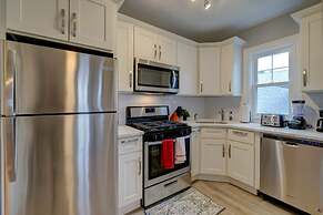 Spacious 2bd 1ba Free Parking 3D Tour