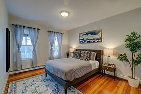 Spacious 2bd 1ba Free Parking 3D Tour