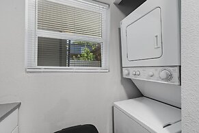 Cozy 2BR Near UT Hyde Park Evonify