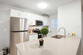 Cozy 2BR Near UT Hyde Park Evonify