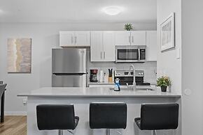 Cozy 2BR Near UT Hyde Park Evonify