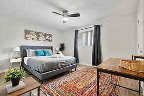 Stylish 1BR Near UT Highland Evonify
