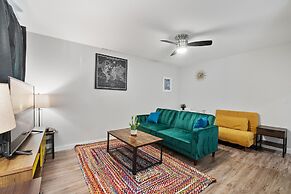 Stylish 1BR Near UT Highland Evonify