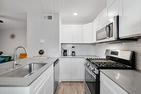 Stylish 1BR Near UT Highland Evonify